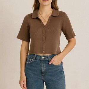 Ribbed Knit Cropped Button Top‎ – Size XL